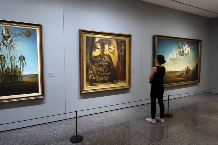 Terugkerende symbolen in Dalí schilderijen